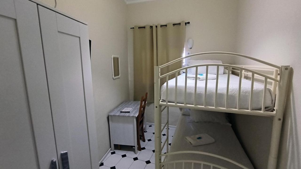Casa de hóspedes Perez Montilla Sevilha