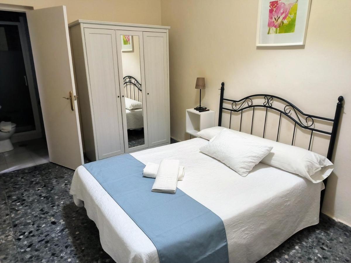 Casa de hóspedes Perez Montilla Sevilha
